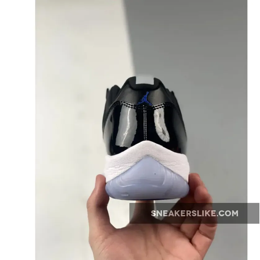 Ultimate buying guide to Air Jordan 11 Low "Space Jam" Ultimate buying guide to Air Jordan 11 Low "Space Jam"