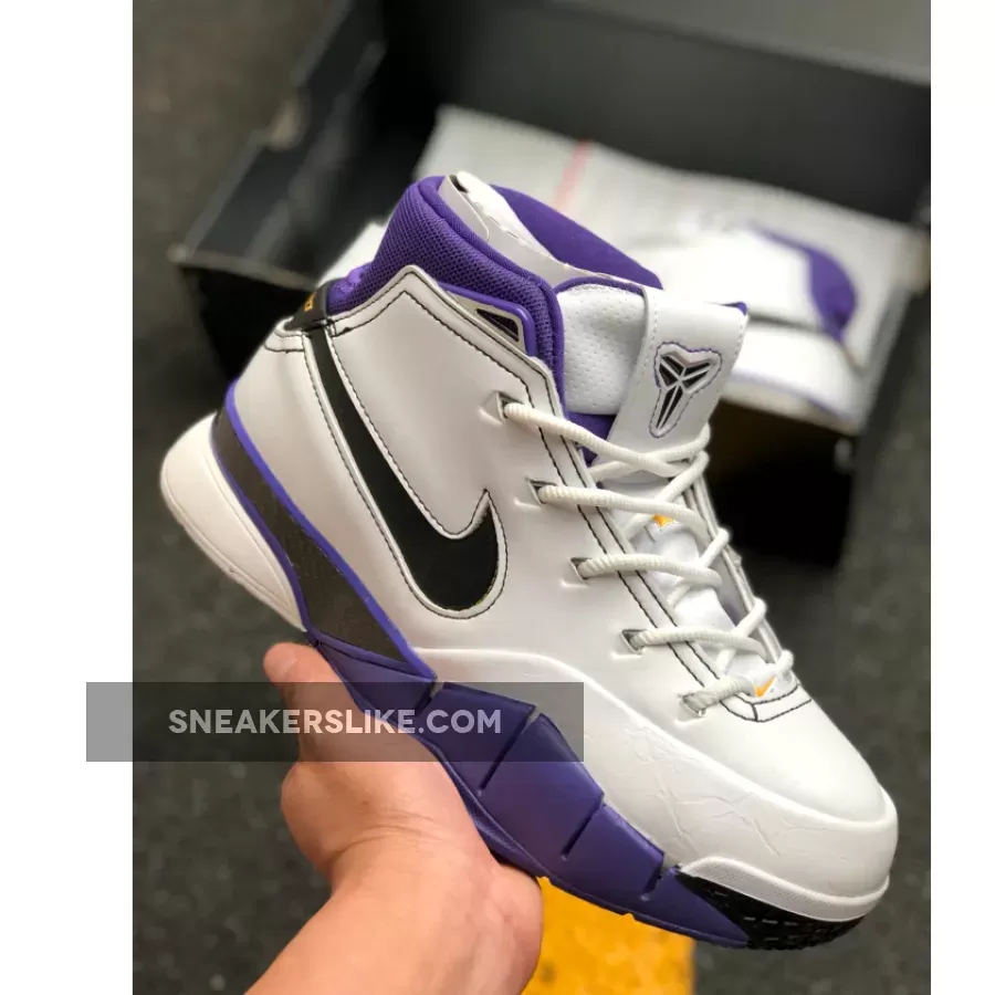Nike Zoom Kobe 1 Protro '81 Point Game' AQ2728-105 Brand New