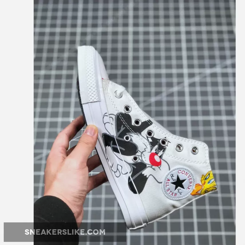 Converse Chuck Taylor High Sylvester & Tweety 158886C-100 For Sale