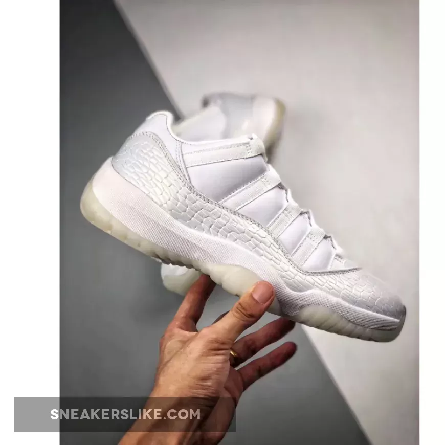 Air Jordan 11 XI Low GS 'Frost White' Pure Platinum / jordan 11 frost white