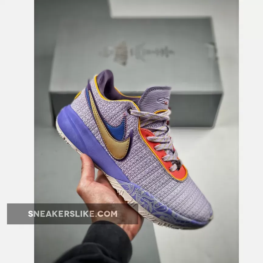 Nike LeBron 20 'Young Heirs' Vivid Purple/Metallic Gold FD0207-500 / lebron 20s purple