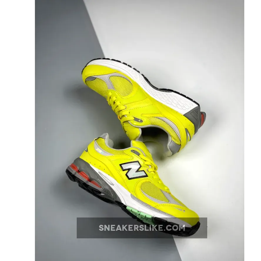 New Balance 2002R Yellow Lime For Womens M2002RLC / yellow new balance New Balance 2002R Yellow Lime For Womens M2002RLC / yellow new balance