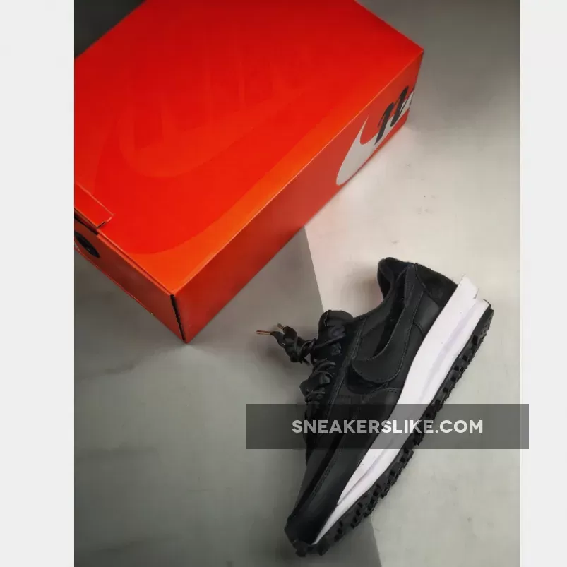 Sacai X Nike LDWaffle Black Nylon BV0073-002 Outlet