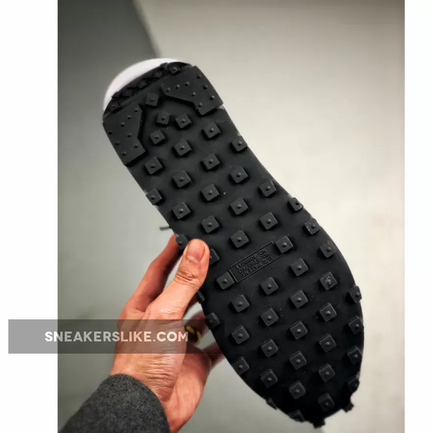 Sacai X Nike LDWaffle Black Nylon BV0073-002 Outlet