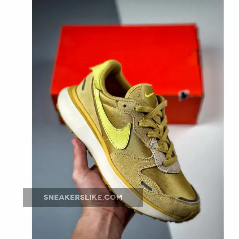 Nike Phoenix Waffle University Gold Restock FJ1409-700