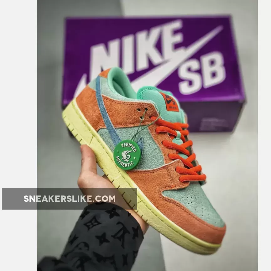 Nike SB Dunk Low Orange/Noise Aqua-Emerald Rise , Emerald Green Dunks DV5429-800