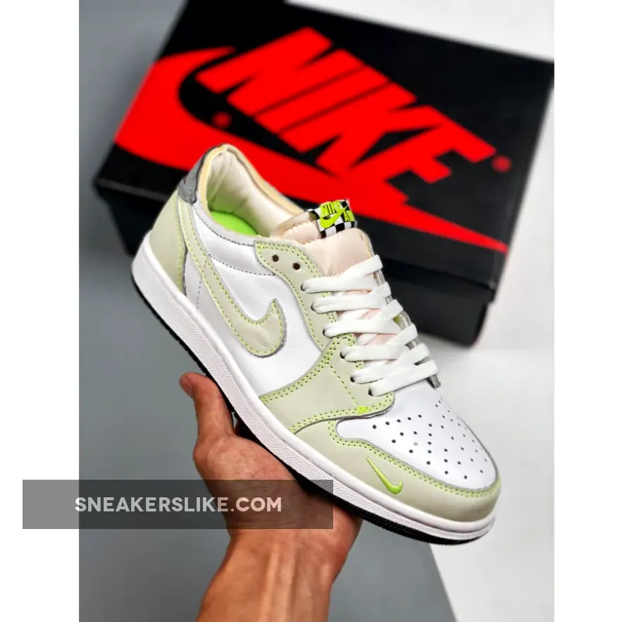 Jordan 1 Low OG Ghost Green For Womens DM7837-103 nike air jordan 1 low og ghost green