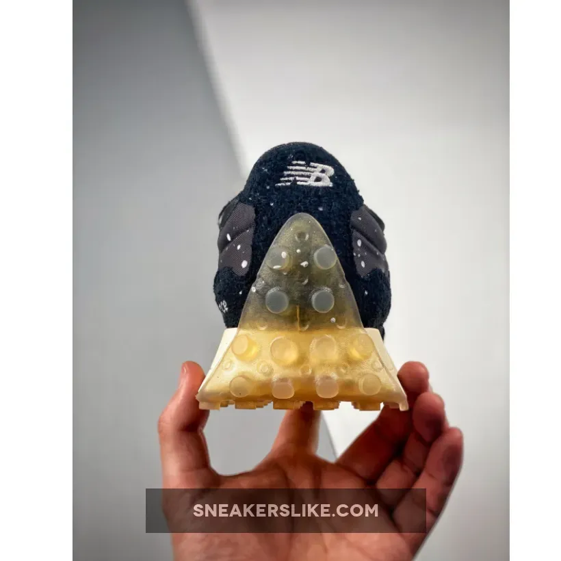 Joshua Vides X New Balance 327 Black/White / Joshua Vides New Balance