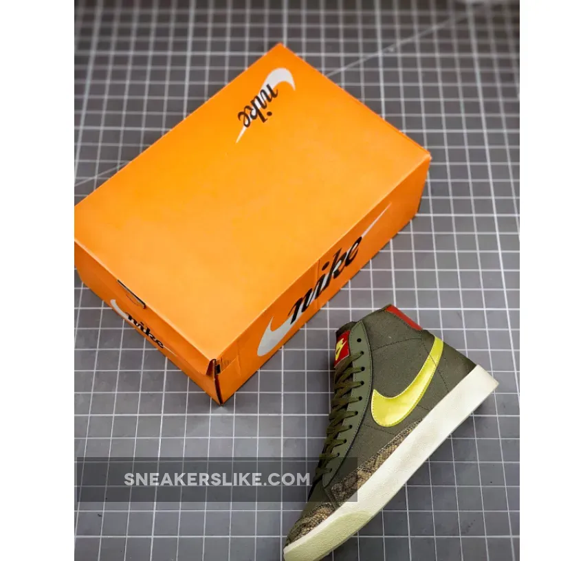 Nike Blazer Mid '77 Medium Olive/Lemon Venom/Fossil / snakeskin nike blazer
