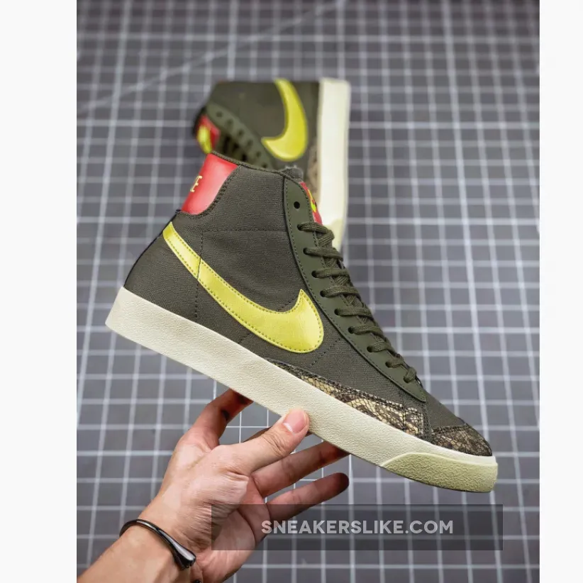 Nike Blazer Mid '77 Medium Olive/Lemon Venom/Fossil / snakeskin nike blazer