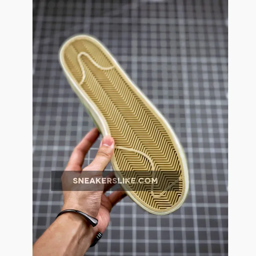 Nike Blazer Mid '77 Medium Olive/Lemon Venom/Fossil / snakeskin nike blazer