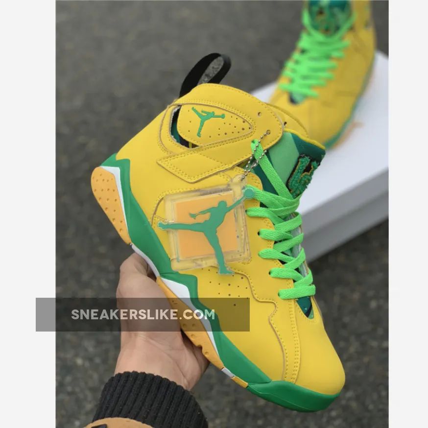 Air Jordan 7 'Oregon Ducks' PE New Releases
