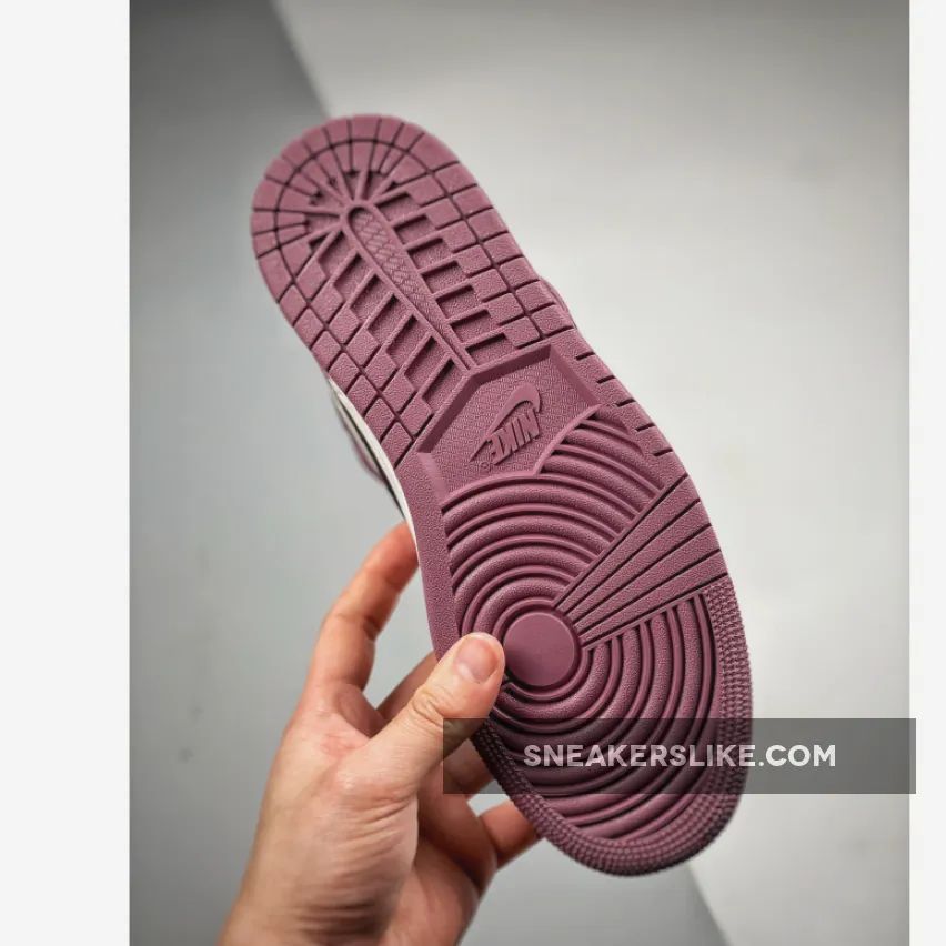 Air Jordan 1 Mid White/Berry Pink-Black DC7267-500 'dc7267 500' Air Jordan 1 Mid White/Berry Pink-Black DC7267-500 'dc7267 500'