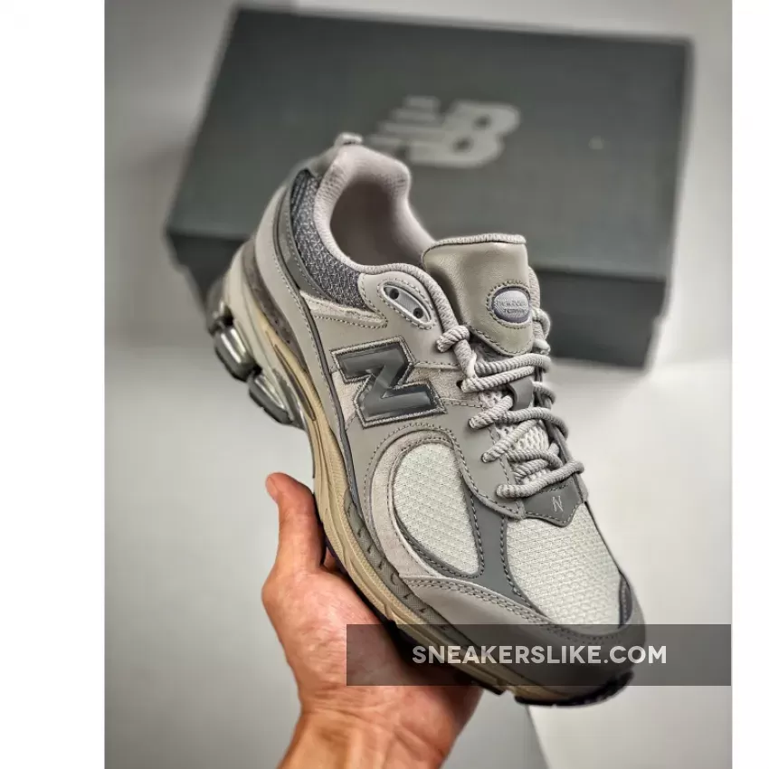 New Balance 2002R Grey Pocket Grey/Light Grey/Black 2002r Fit