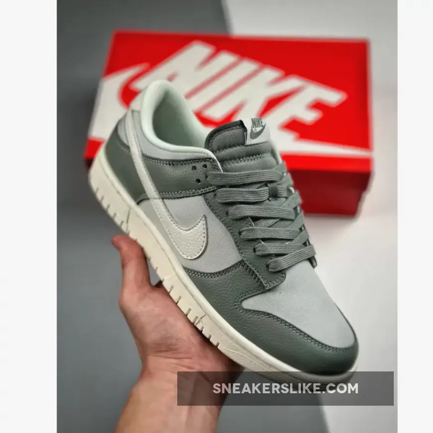 Nike Dunk Low Mica Green/Sail-Photon Dust
