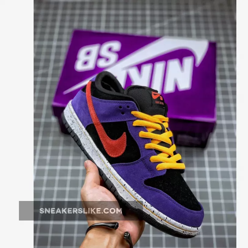 Nike SB Dunk Low 'ACG' Black/Sunburst-Varsity Purple-Taxi Acg Terra Dunks
