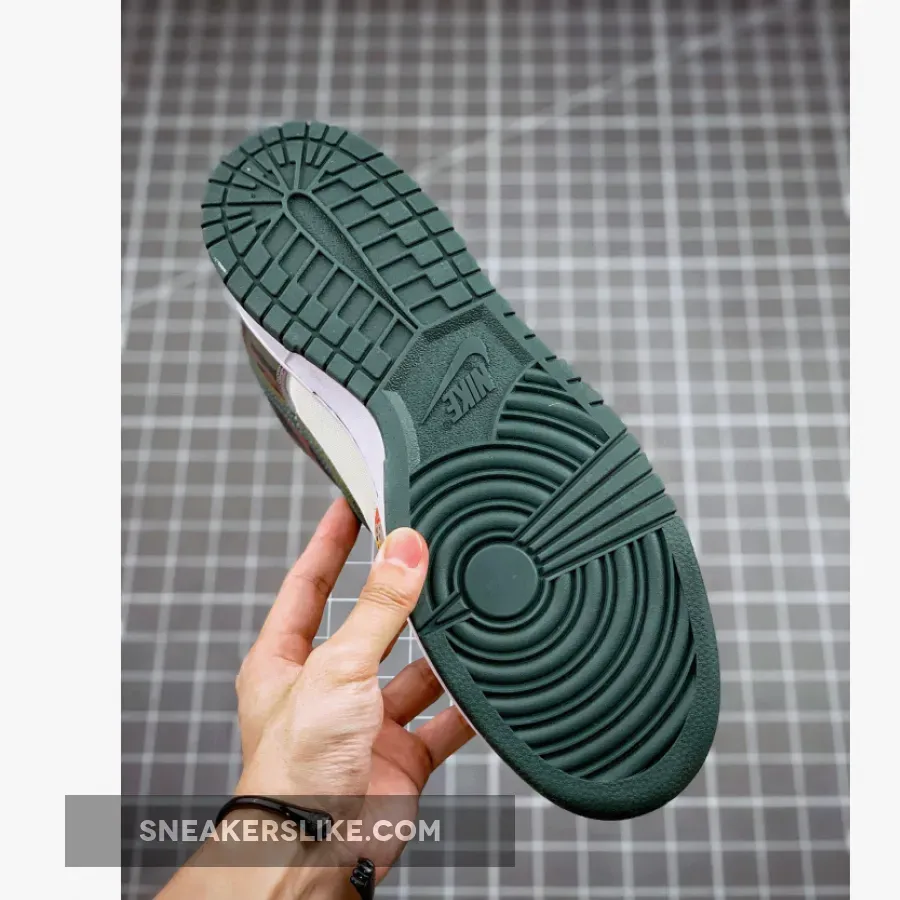 Nike Dunk Low SE 'Multi-Camo' Sail/Vintage Green-Total Orange-White - camo low dunks