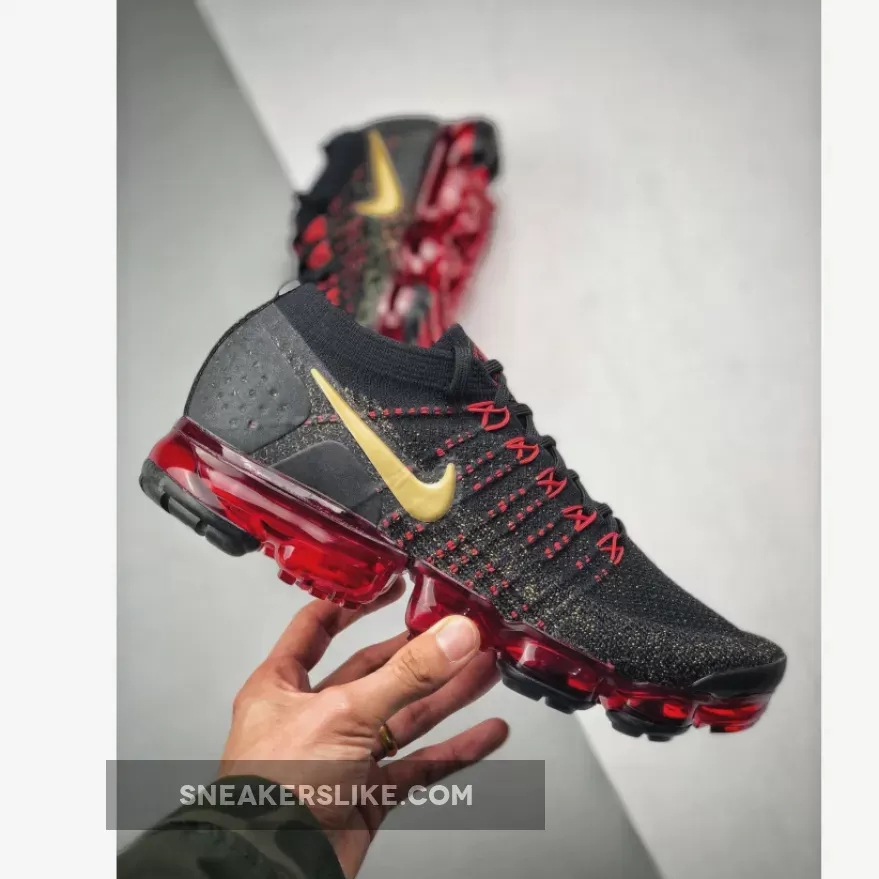 Nike Air VaporMax 2.0 'CNY' - black/metallic gold/university red