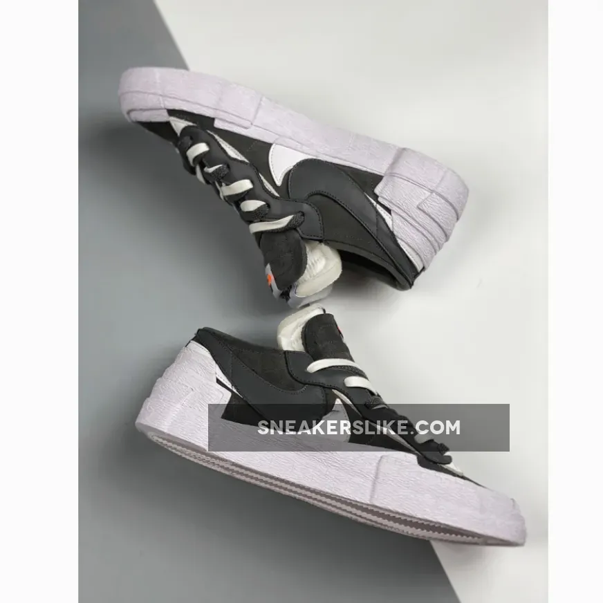 Nike Sacai Iron Grey / Sacai x Nike Blazer Low White Dark Grey