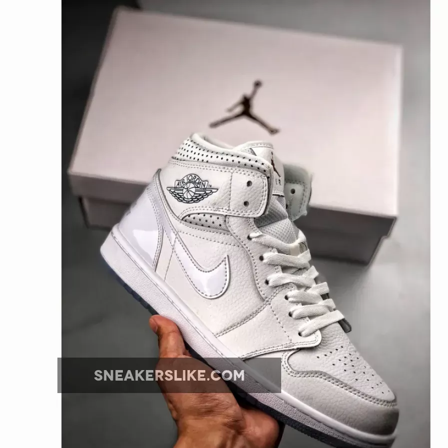 Jordan 1 Mid Unite Totale White CI9100-100 - nos differences nous unissent