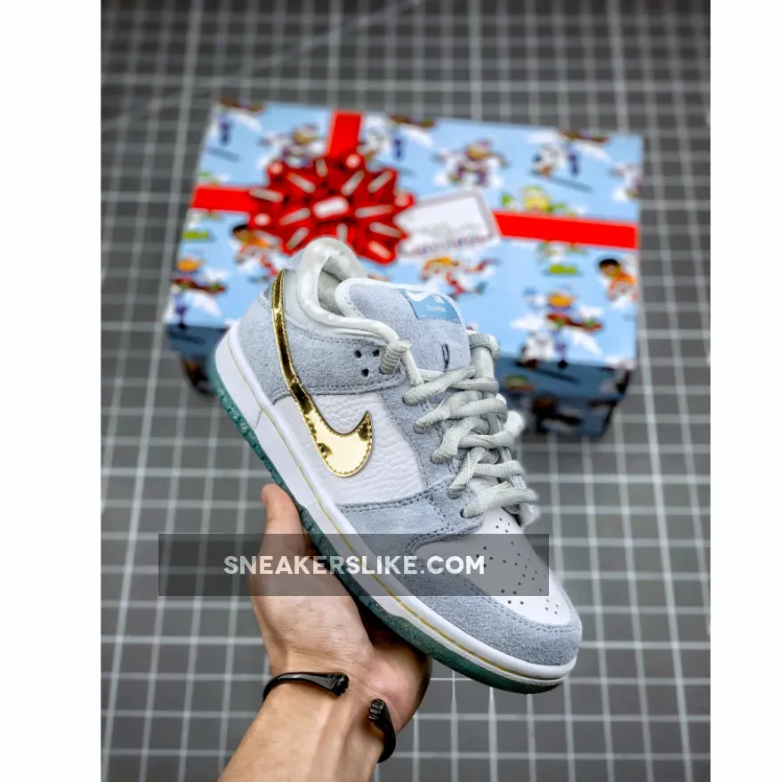 Nike Sean Cliver X Dunk Low Sb 'Holiday Special' White/Psychic Blue/Metallic Gold / mens blue nike shoes