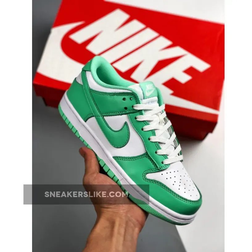 Wmns Nike Dunk Low Green Glow / nike green glow dunk