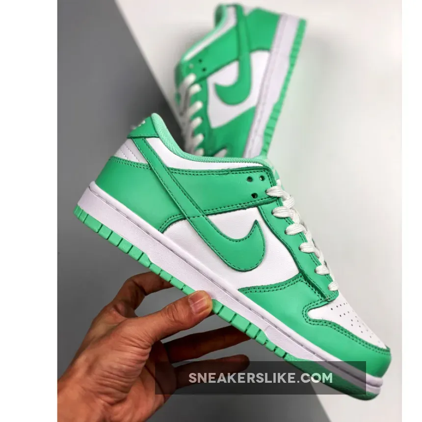 Wmns Nike Dunk Low Green Glow / nike green glow dunk