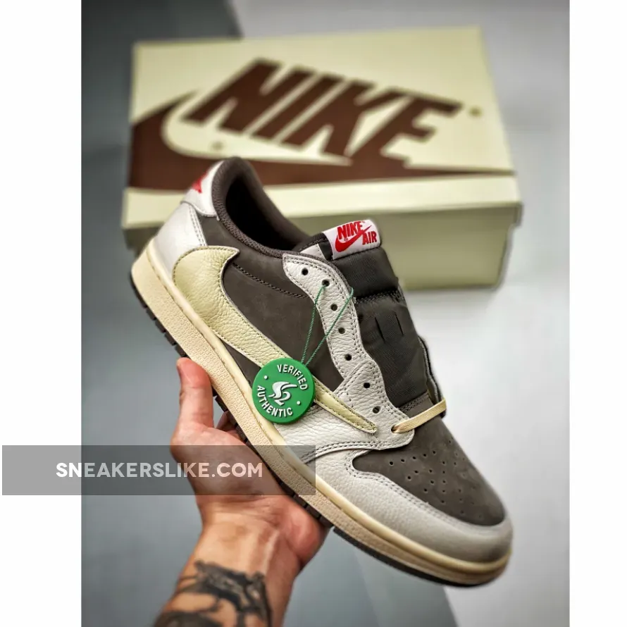 Travis Scott x Air Jordan 1 Low OG 'Reverse Mocha' White and Brown / dm7866