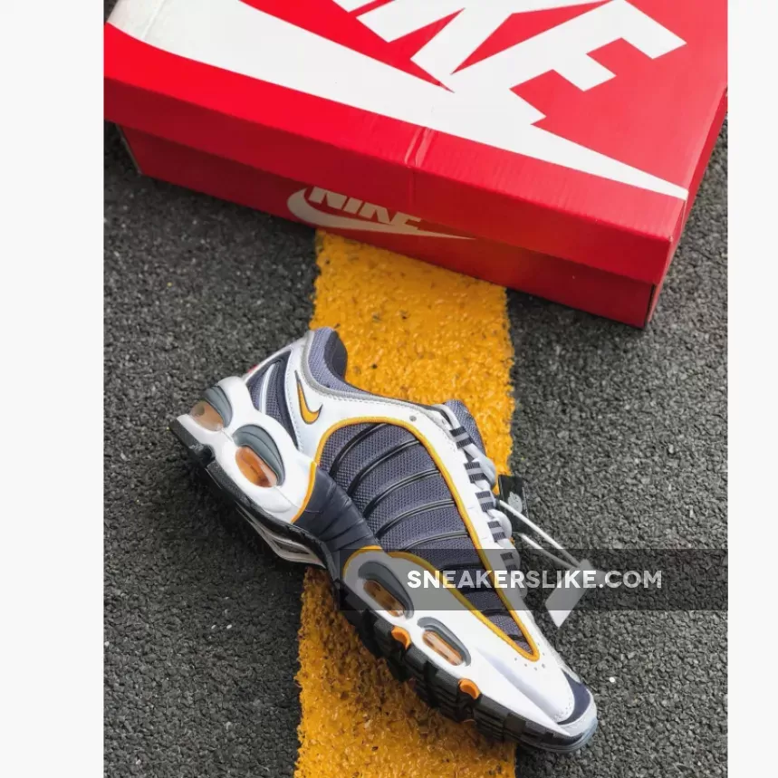 Nike Air Max Tailwind 4 White/Navy Grey-Black BQ9810-001 Brand New
