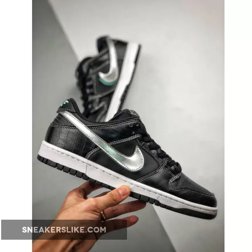 Diamond Supply Co X Nike SB Dunk Low Black Online