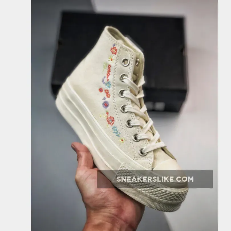 Converse Chuck Taylor All Star Lift Platform 'Embroidered Floral / converse floral