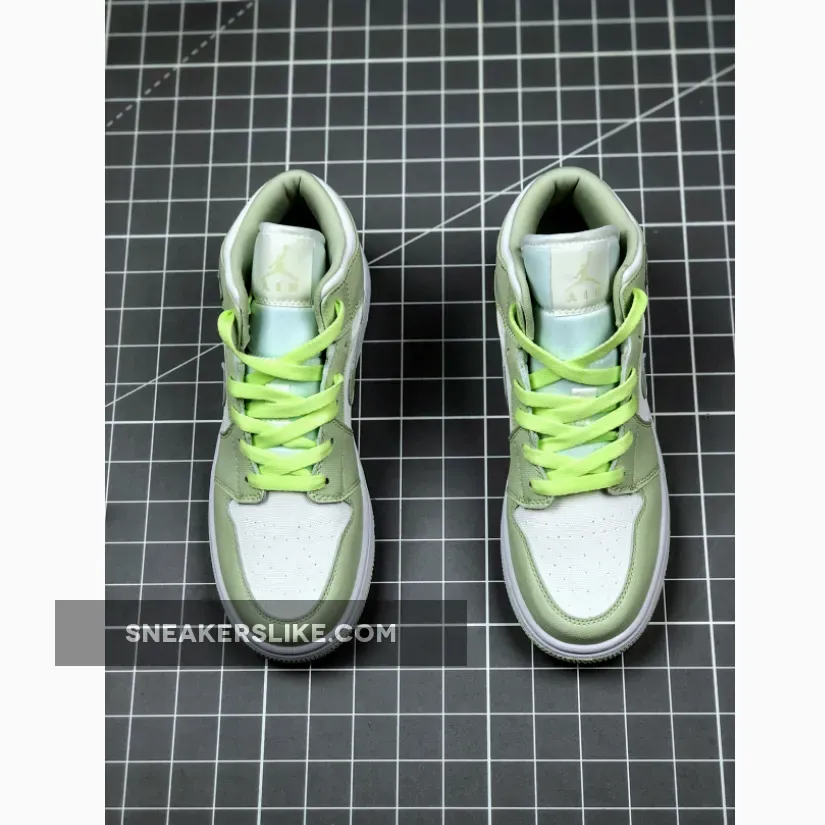 Air Jordan 1 Mid Spruce Aura White WMNS CV5280-103