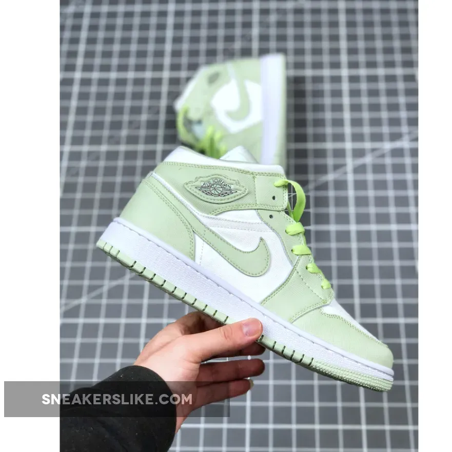 Air Jordan 1 Mid Spruce Aura White WMNS CV5280-103