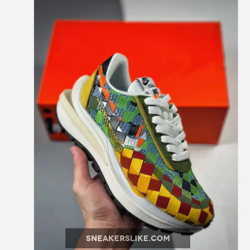 sacai x Nike LDVaporwaffle Mix Low "Green Gusto" DR5209-300