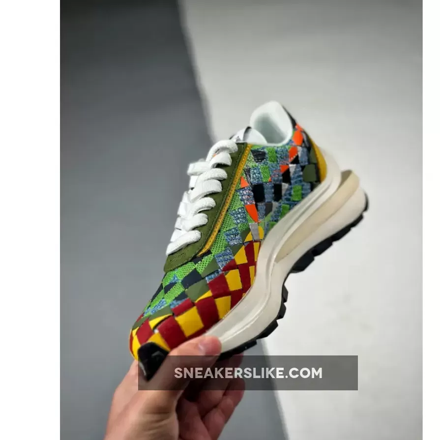 sacai x Nike LDVaporwaffle Mix Low Green Gusto DR5209-300