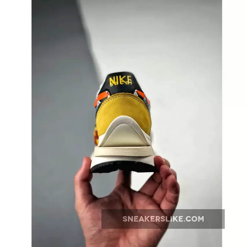 sacai x Nike LDVaporwaffle Mix Low Green Gusto DR5209-300