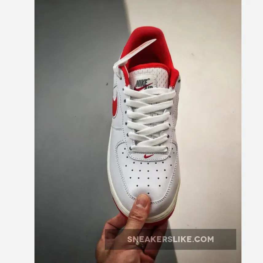 White Nike Uptowns Nike Air Force 1 Low White Red Sail FV0392-101