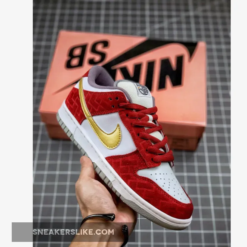 Nike SB Dunk Low 'Shanghai' White/Metallic Gold-Redwood / shanghai dunk