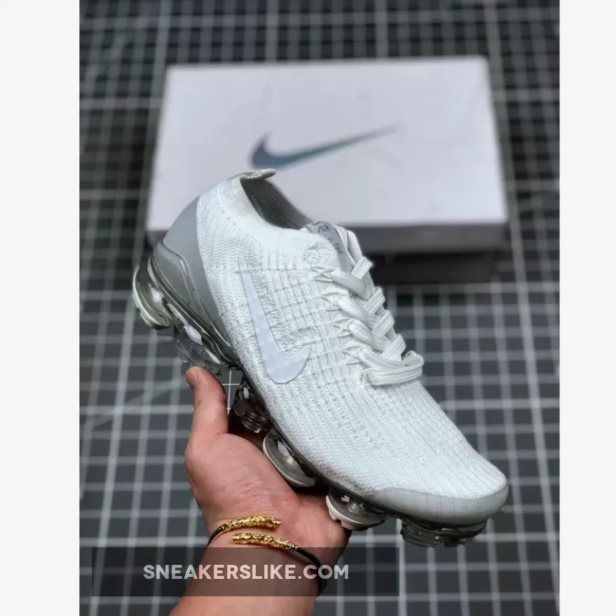 Nike Air VaporMax 3.0 Pure Platinum New Releases