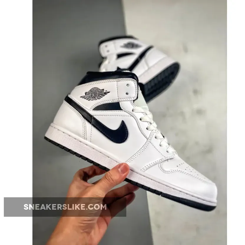 Air Jordan 1 Mid Stromtrooper White/Black Air Jordan 1 Mid Stromtrooper White/Black