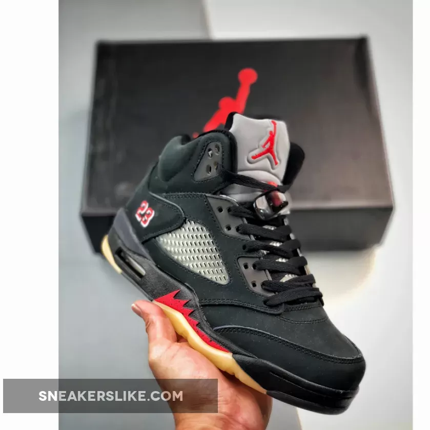 Air Jordan 5 Gore-Tex Off-Noir/Fire Red-Black-Muslin #jordan 5 gore tex release date
