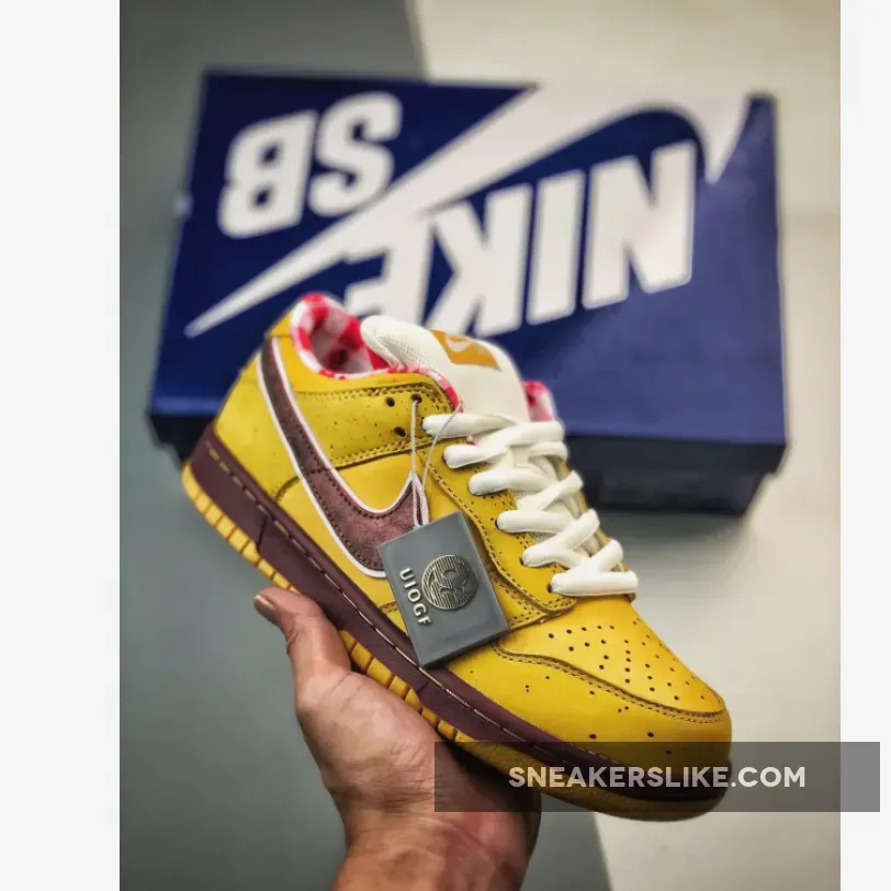 First Lobster Dunk Color - Restock Concepts x Nike SB Dunk Low Yellow Lobster 313170-137566