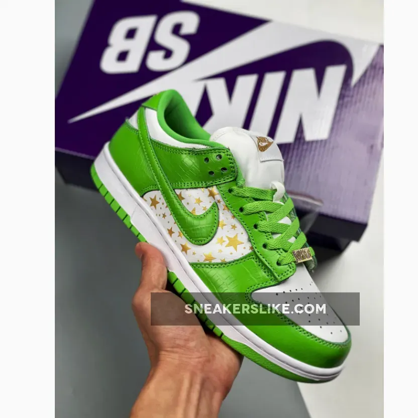 Supreme x Nike SB Dunk Low Stars Mean Green - nike dunk low stars