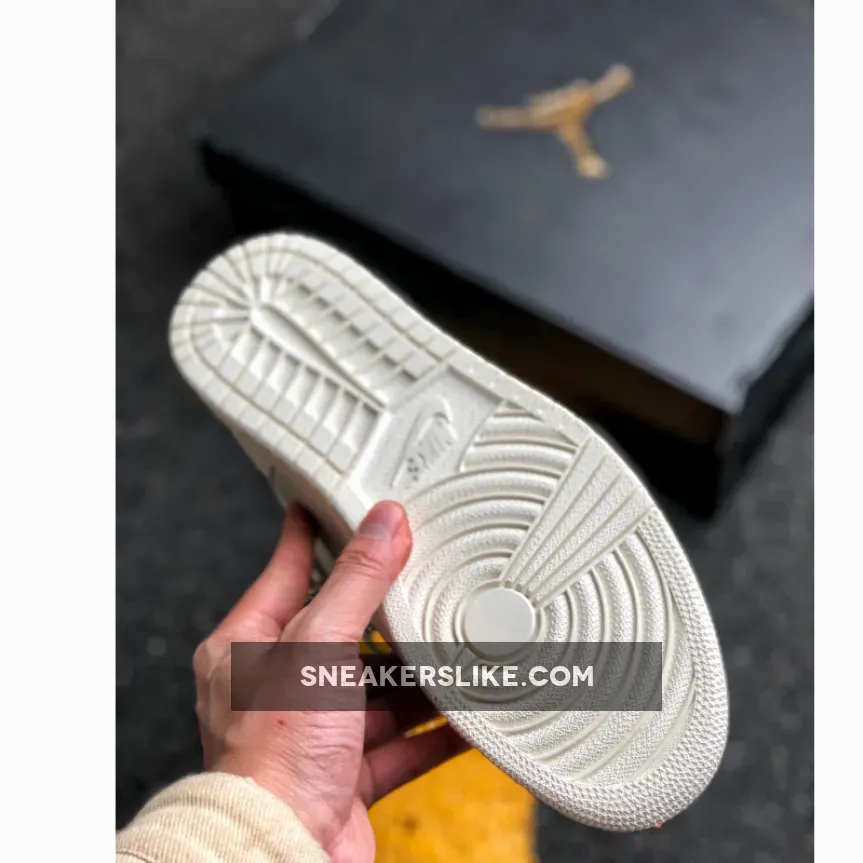 CDG Homme Plus x Air Jordan 1 White CN5738-100 / cdg jordan 1