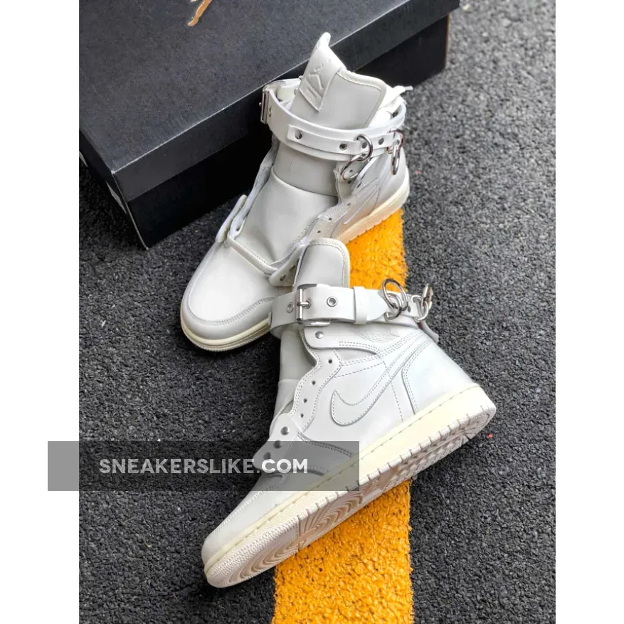 CDG Homme Plus x Air Jordan 1 White CN5738-100 / cdg jordan 1