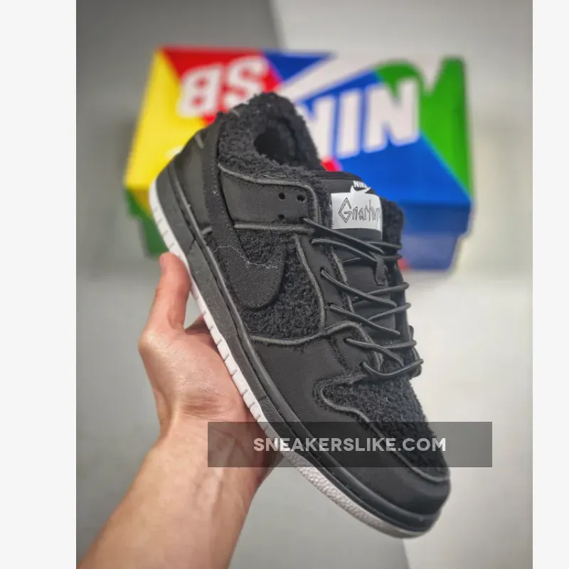 Gnarhunters x Nike SB Dunk Low Black DH7756-010