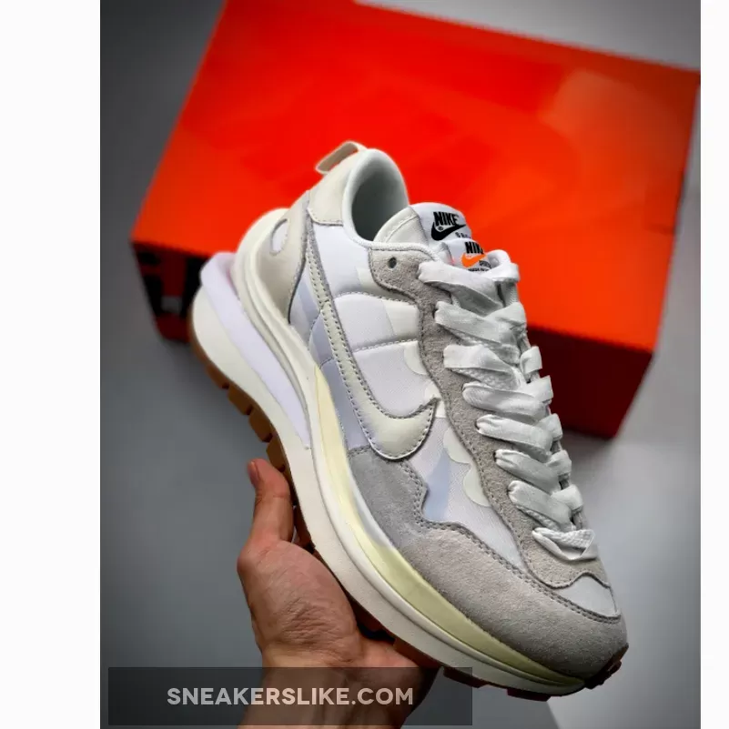sacai x Nike Vaporwaffle White/Sail-Sail nike x sacai vaporwaffle
