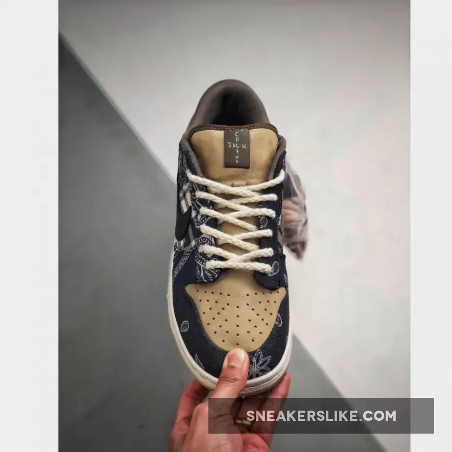 Travis Scott x Nike SB Dunk Low Black/Parachute Beige-Petra Brown - travis scott dunks low