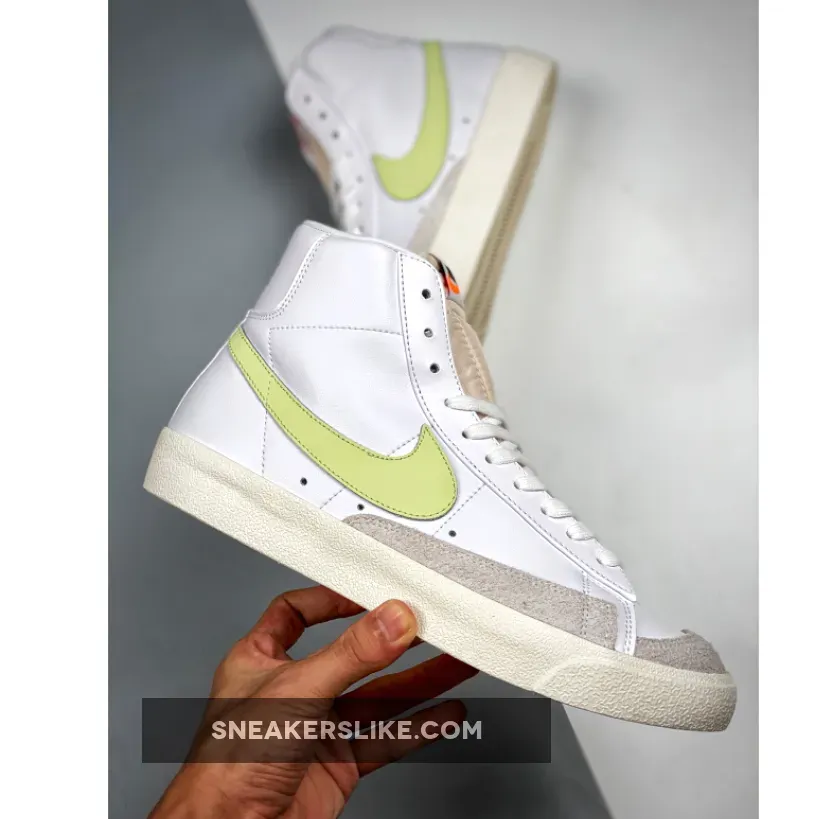 Barely Volt Nike Nike Blazer Mid '77 White/Barely Volt
