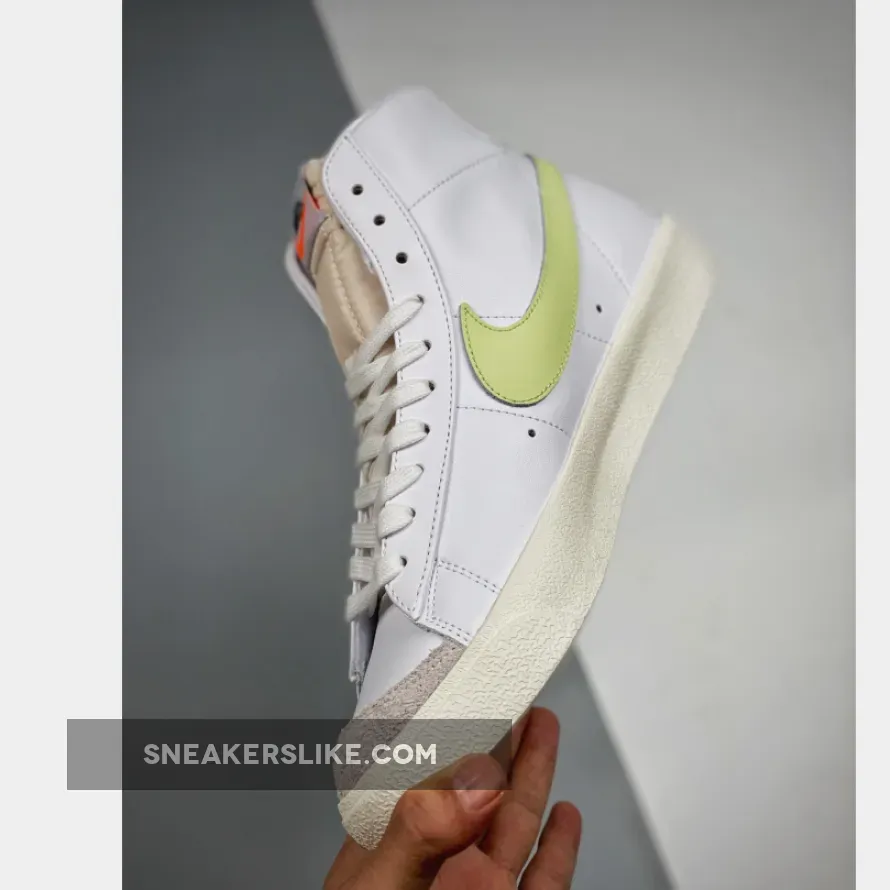 Barely Volt Nike Nike Blazer Mid '77 White/Barely Volt